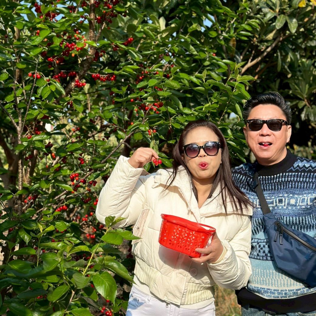 คุณอรวรรณและคณะ ท่องเที่ยวคุนหมิงภูเขาหิมะเจี้ยวจื่อ - ชมดอกกุหลาบ
