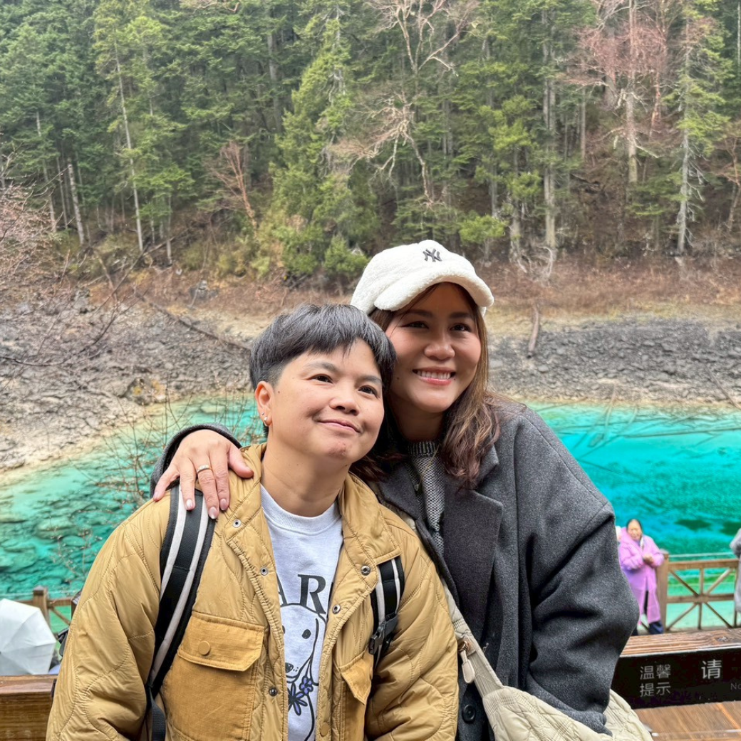 คุณพรประภาและคณะ ท่องเที่ยวเฉิงตูใบไม้ผลิ
